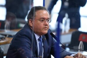 TSE rejeita pedido para suspender campanha de Roberto Rocha